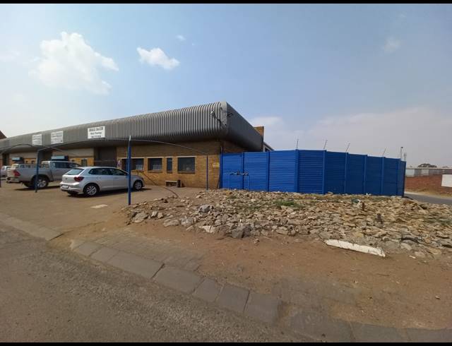 440M² MINI FACTORY TO LET IN KNIGHTS